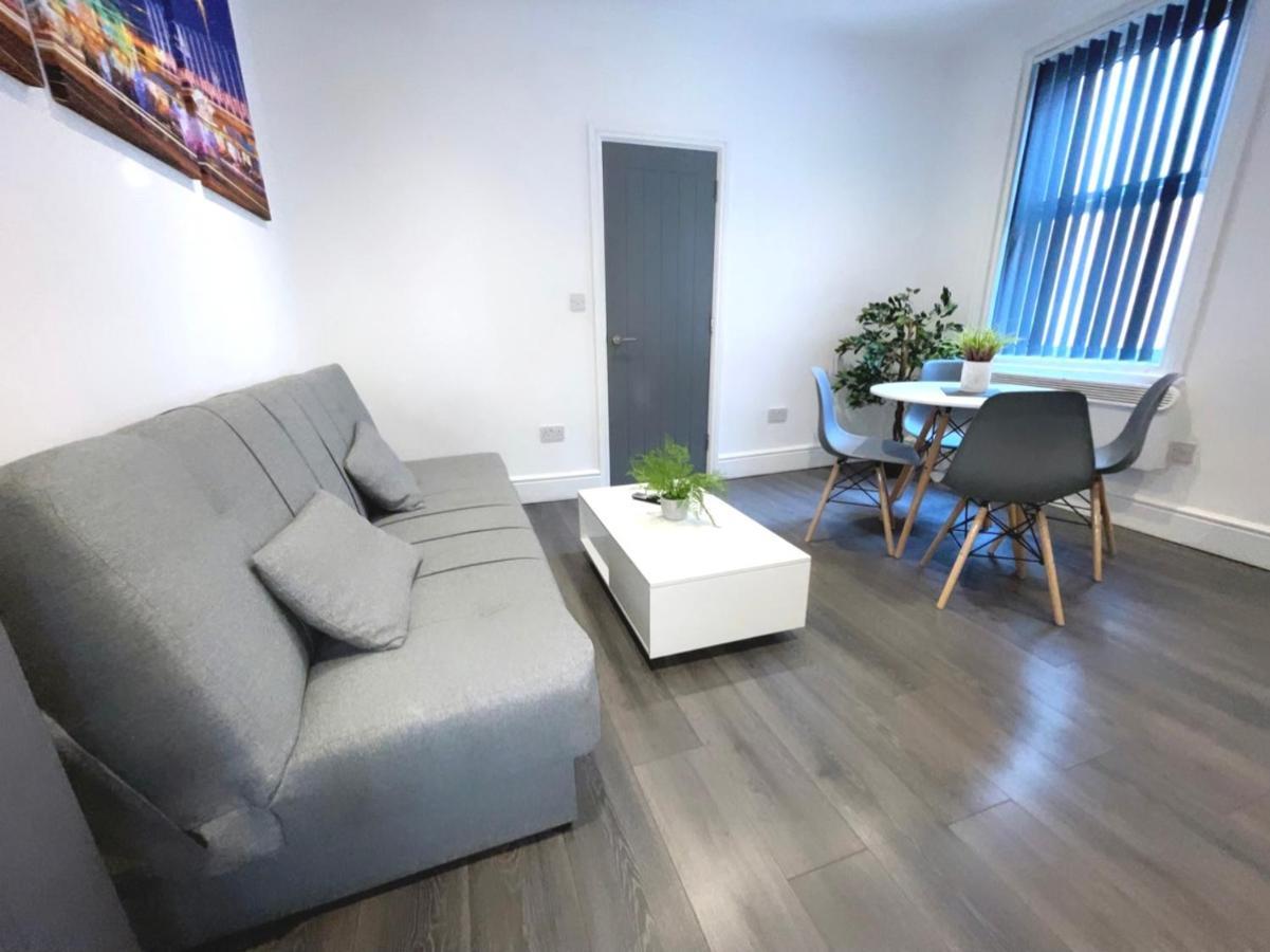 Albert Luxury Hottub & Jacuzzi Apartments Blackpool Kültér fotó