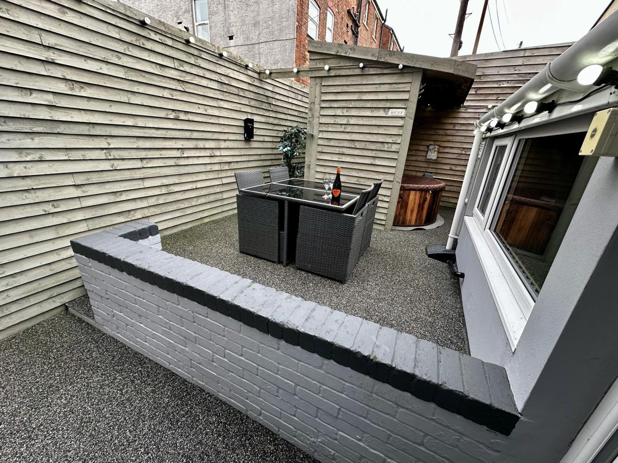 Albert Luxury Hottub & Jacuzzi Apartments Blackpool Kültér fotó